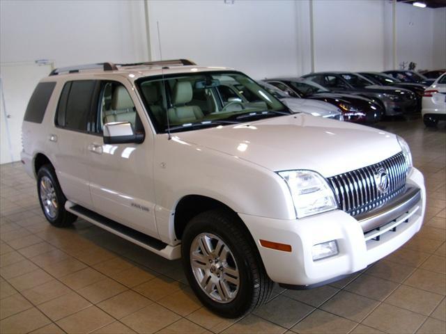 2009 Mercury Mountaineer 1500 Sport Utility Pickup 4D