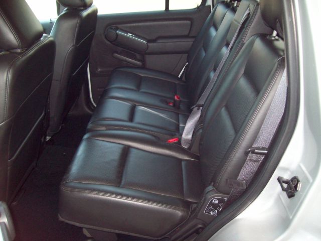 2009 Mercury Mountaineer Sportw/sunroof, ONE Owner