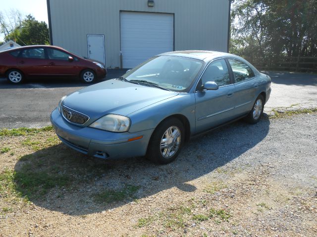 2005 Mercury Sable Blk Ext With Silver Trin