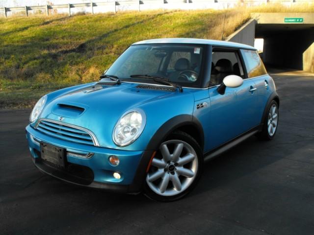 2003 Mini Cooper Premier V8
