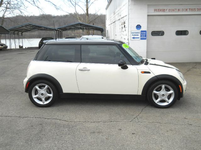 2003 Mini Cooper Base