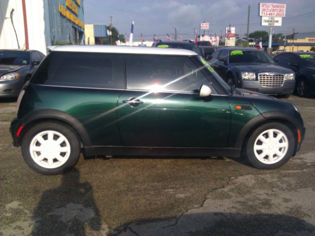 2004 Mini Cooper Base