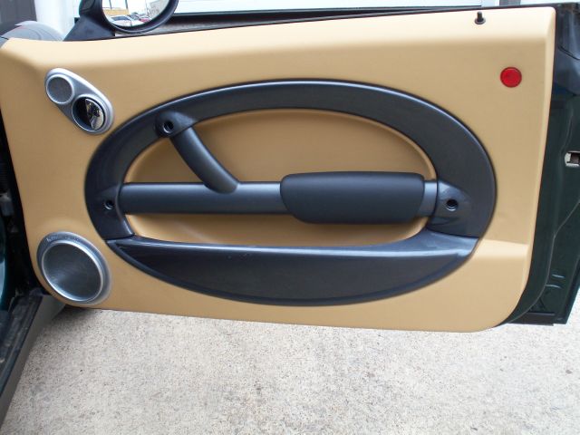 2004 Mini Cooper LTZ - New Tires