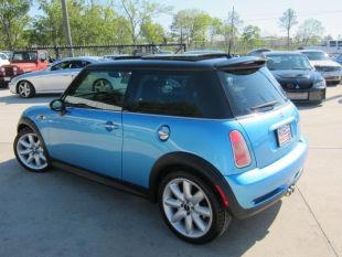 2004 Mini Cooper Laramie