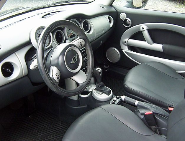 2004 Mini Cooper Base