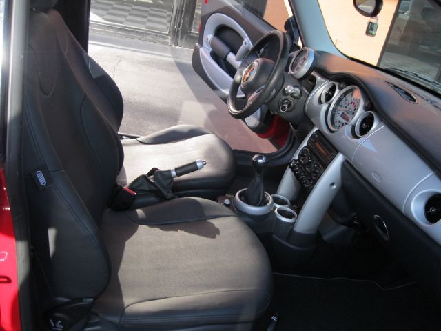 2004 Mini Cooper Base