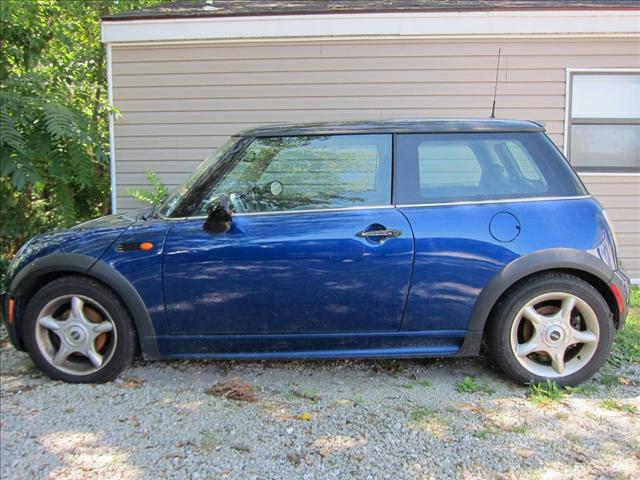 2004 Mini Cooper Crew Cab Short Box 4-wheel Drive LT 4x4 Truck