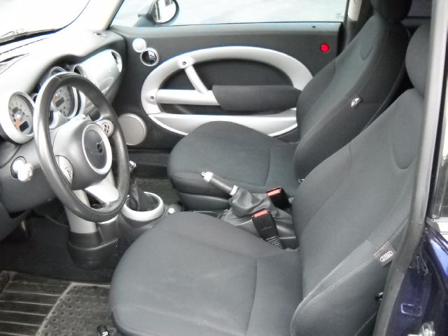 2005 Mini Cooper Base