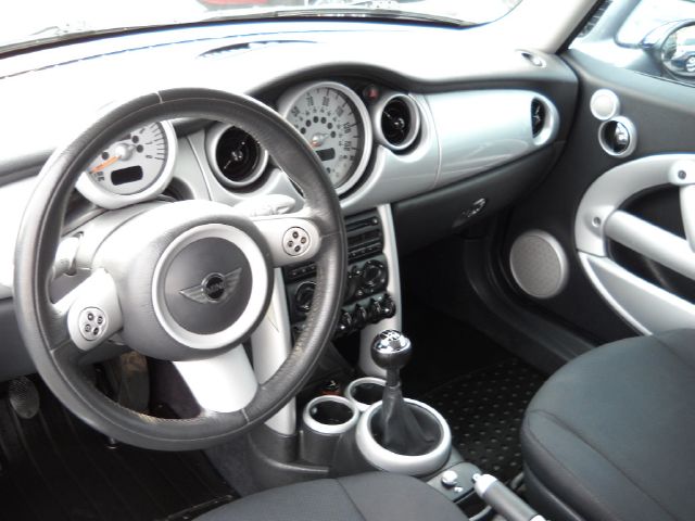 2005 Mini Cooper Base