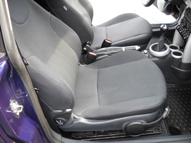 2005 Mini Cooper Base