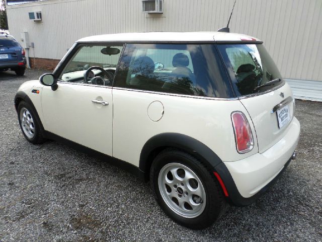 2005 Mini Cooper Base