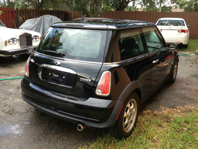 2005 Mini Cooper Base