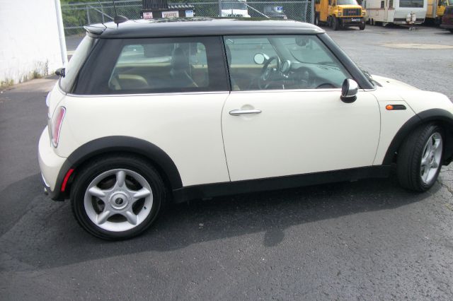 2005 Mini Cooper Base