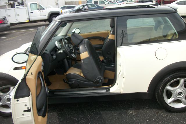 2005 Mini Cooper Base