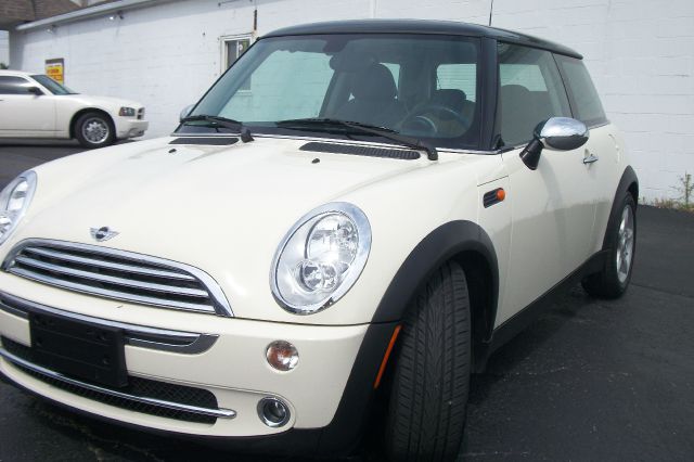 2005 Mini Cooper Base