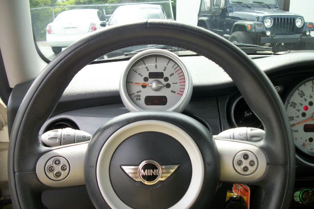 2005 Mini Cooper Base
