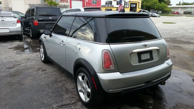 2005 Mini Cooper Base