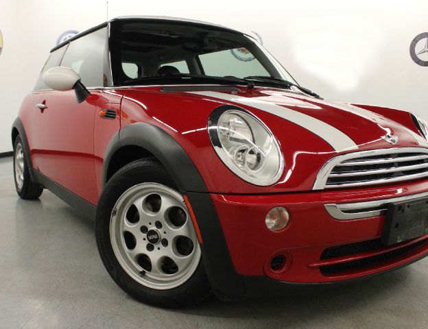 2005 Mini Cooper 2WD Ext Cab 125.9 SL