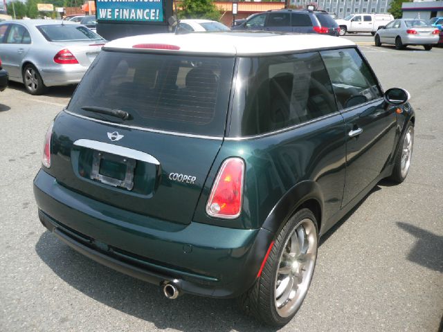 2005 Mini Cooper Base
