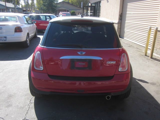 2005 Mini Cooper Base