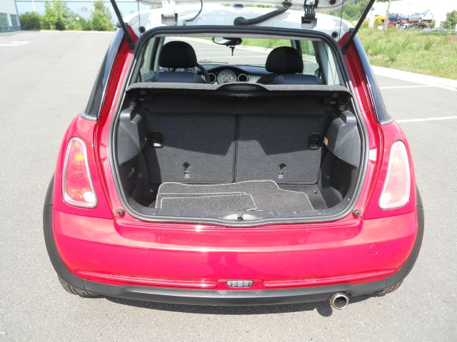 2005 Mini Cooper Base