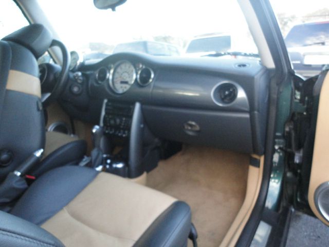2005 Mini Cooper Base