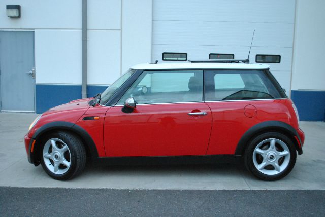 2005 Mini Cooper Base