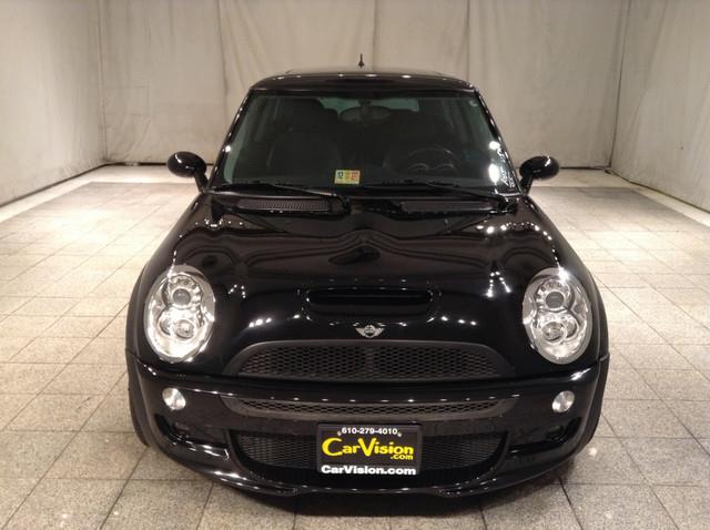 2005 Mini Cooper SE 4 Dr