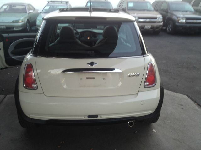 2005 Mini Cooper Base