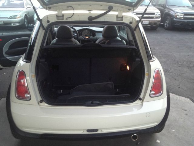 2005 Mini Cooper Base