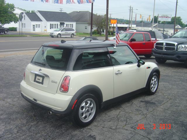 2005 Mini Cooper Base