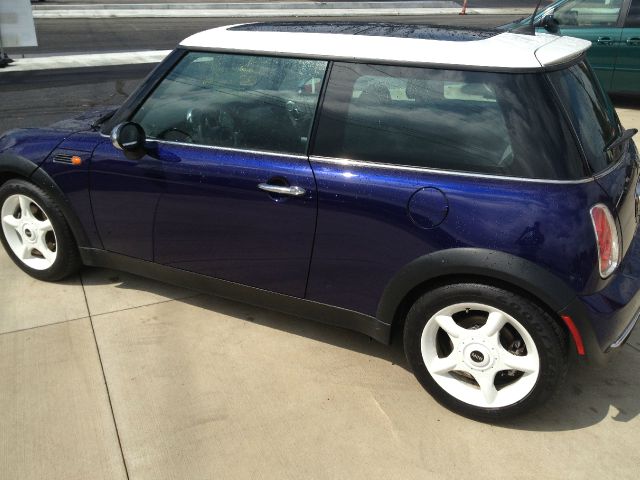 2005 Mini Cooper Base