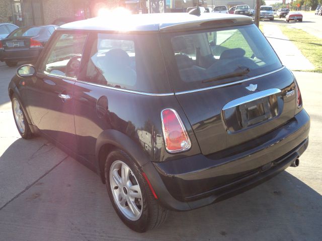 2006 Mini Cooper Base