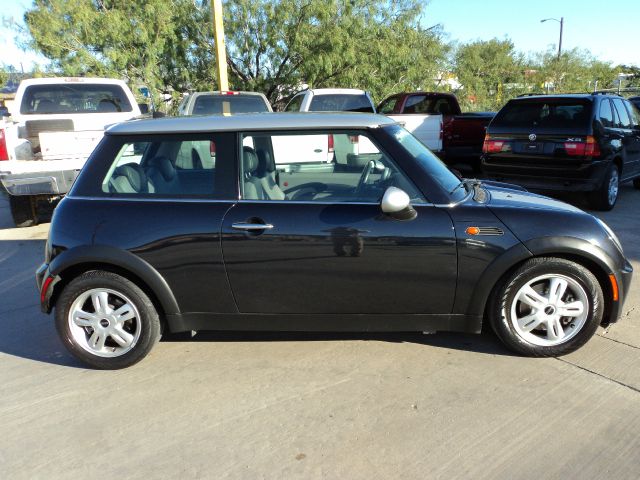 2006 Mini Cooper Base
