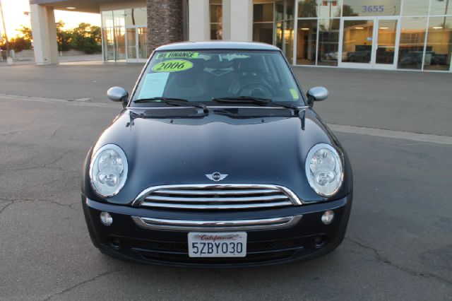 2006 Mini Cooper Base