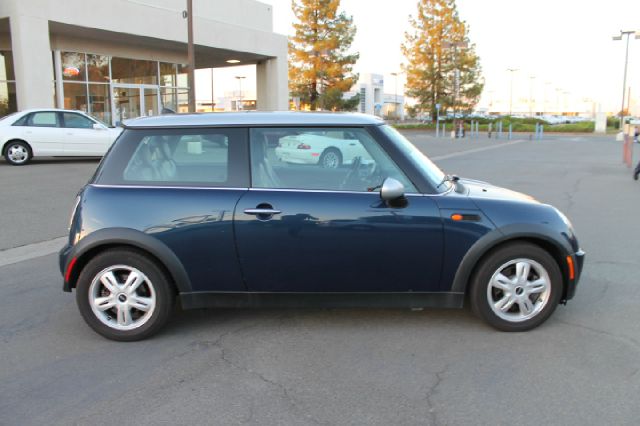 2006 Mini Cooper Base