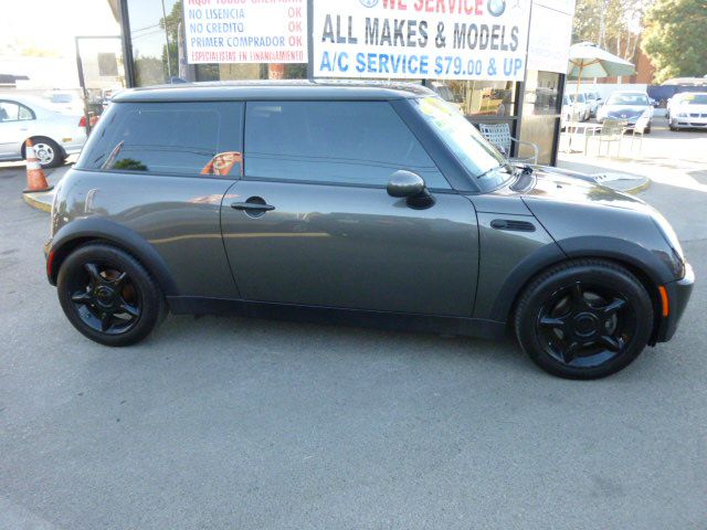2006 Mini Cooper Base