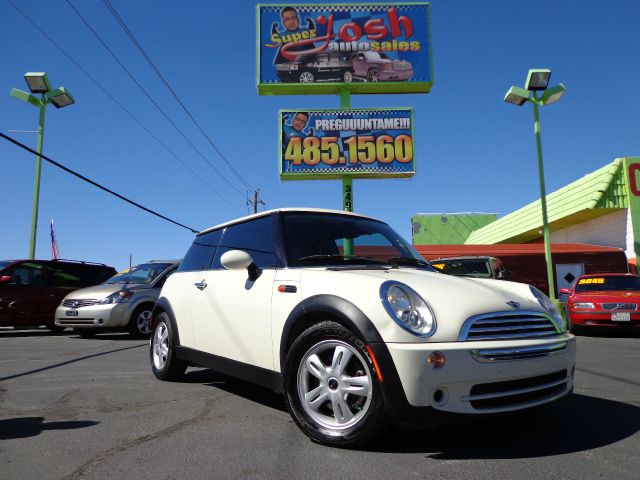 2006 Mini Cooper Base