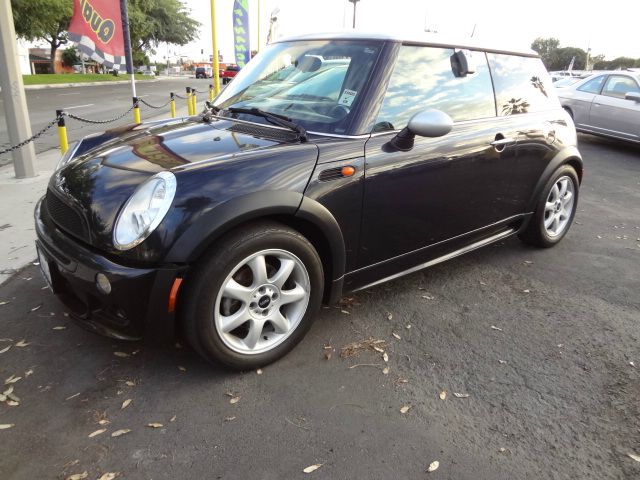 2006 Mini Cooper Base