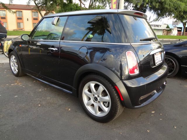 2006 Mini Cooper Base