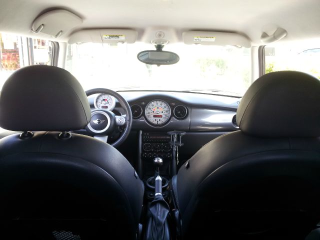 2006 Mini Cooper Base