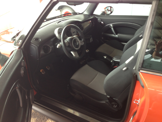 2006 Mini Cooper 3.5L R350 AWD