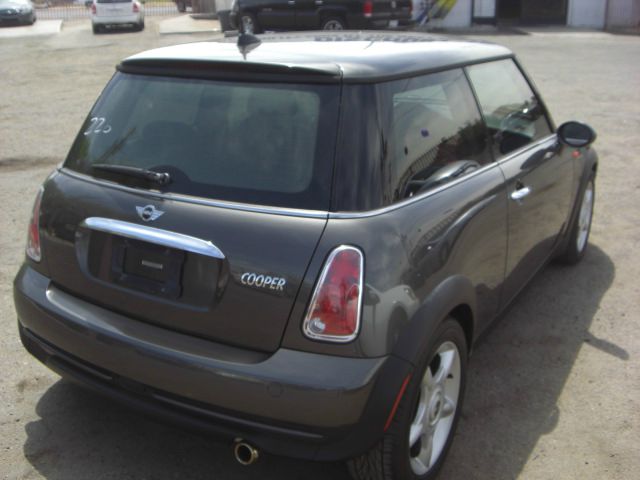 2006 Mini Cooper Base