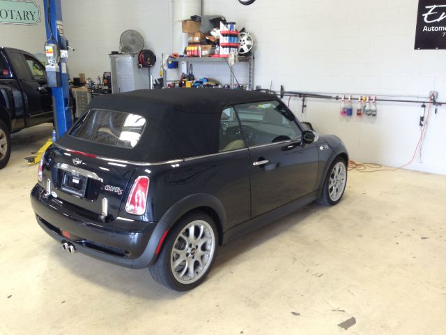 2006 Mini Cooper 3.5L R350 AWD