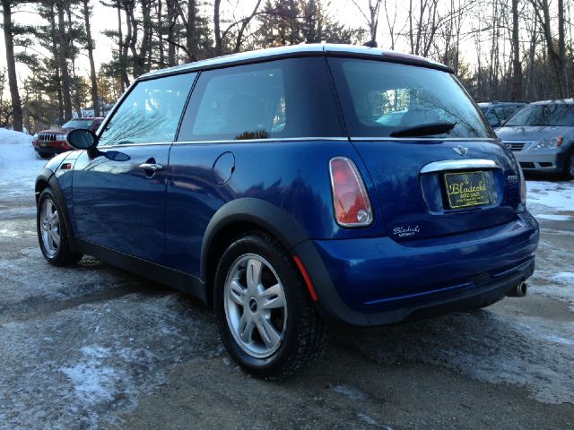 2006 Mini Cooper Base