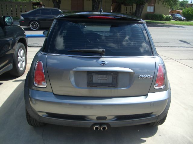 2006 Mini Cooper Base