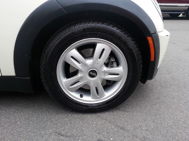 2006 Mini Cooper Base