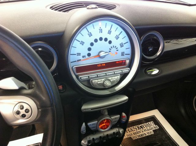 2007 Mini Cooper Base