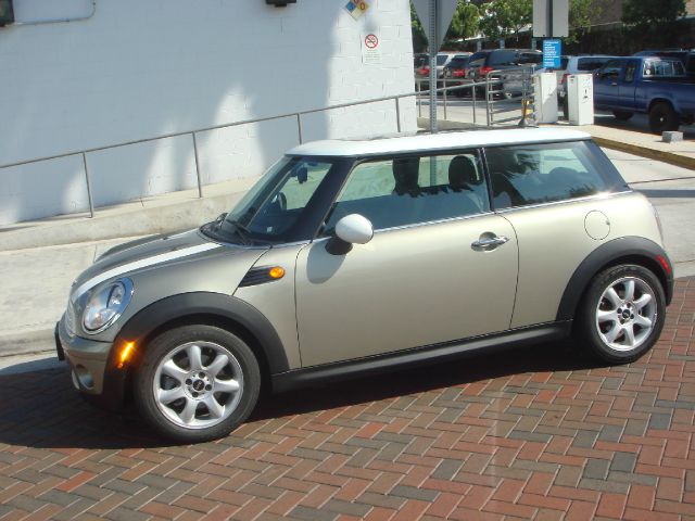 2008 Mini Cooper Base