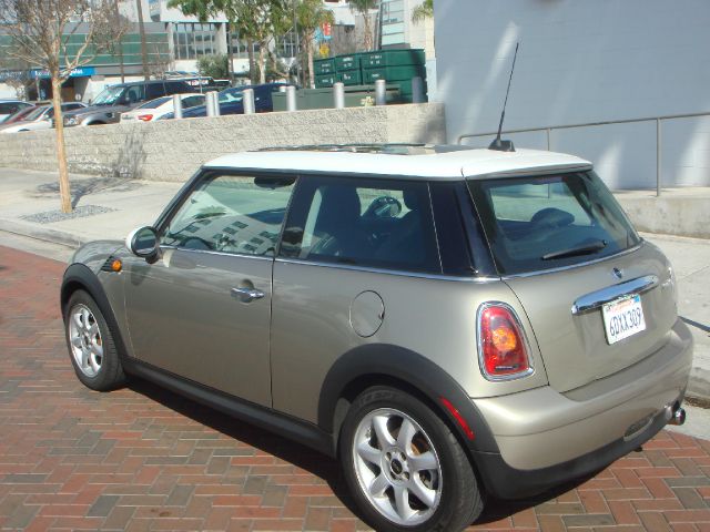 2008 Mini Cooper Base